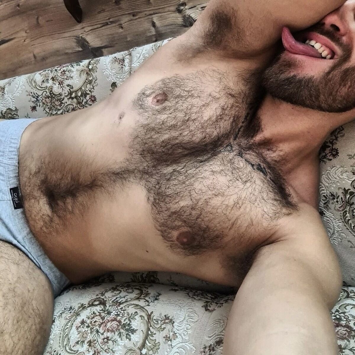 Giving himself some tongue