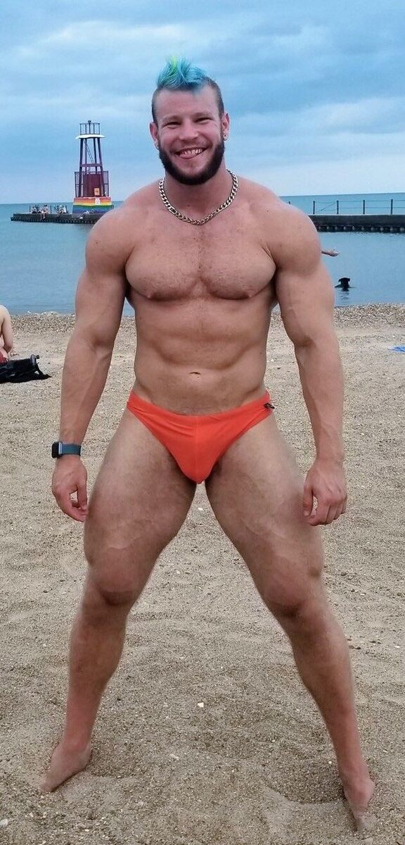 And you’re thinking… what gives with the hair… but no way I would throw him outta bed!