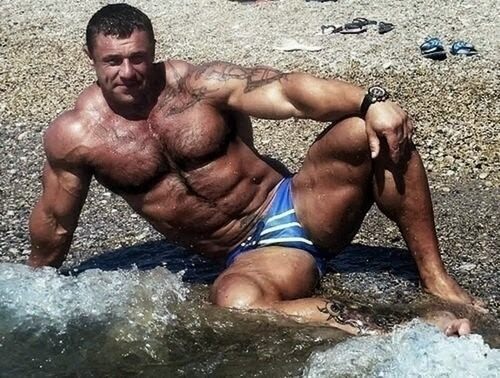 Muscle in the surf