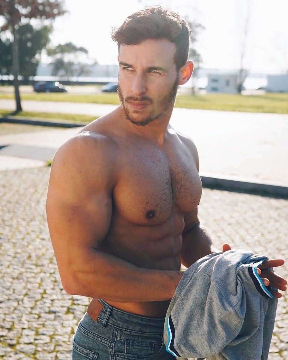 Quite the hottie and who would not want to see more!