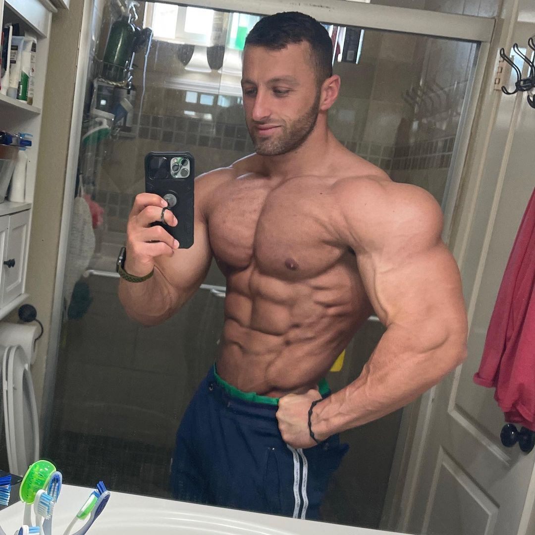 Plans on eventually fucking every guy at his gym.