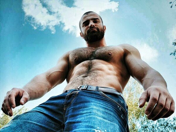 Not as yet unzipped…
