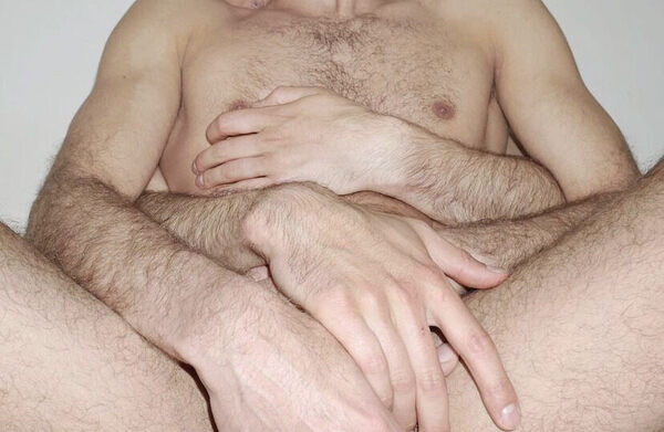 How many hands…