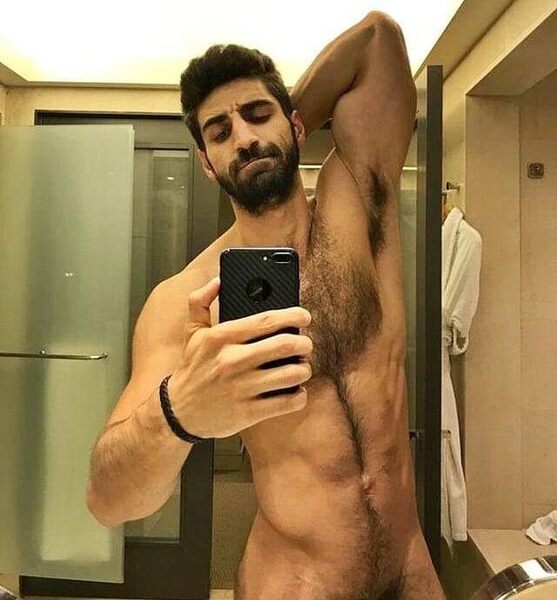 Dressing room hairy selfie