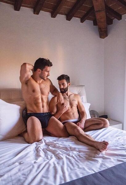 BTW they ain’t in that bed because they wanna hold hands….
