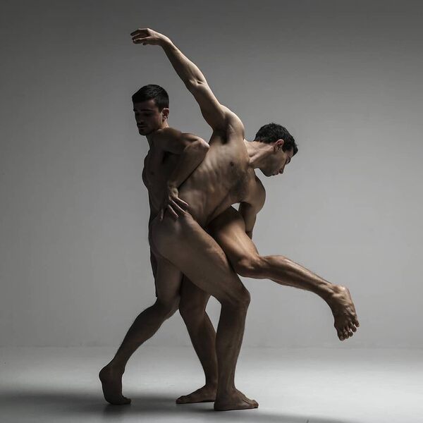 Quite the balletic pose