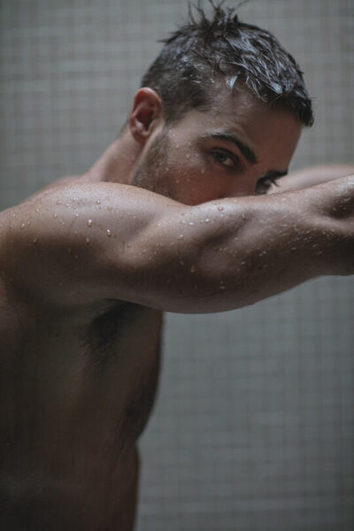 I posted this guy seven pics previously and he is still waiting for someone to jump in the shower with him!