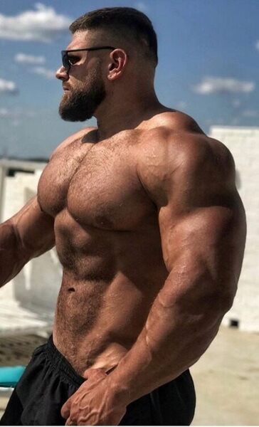 For those who like their big guys really BIG!