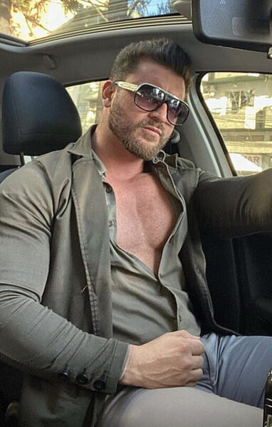A premier Uber driver
