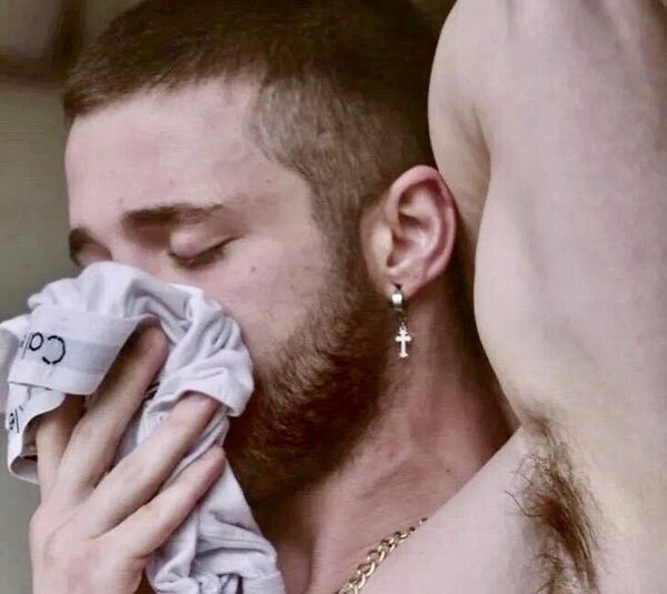 And you also want a to savor the sent of those undies not to mention the musk of that pit!