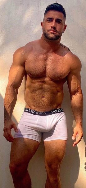 Nice!  Not to mention that there’s something very nice hiding in those shorts as well!