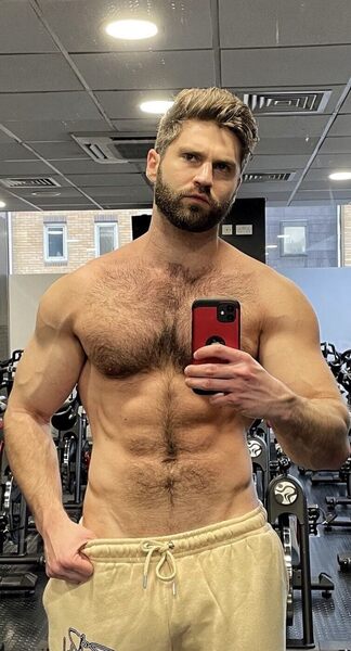 Gym selfie front