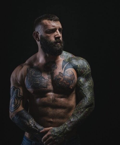 He likes his tatts…