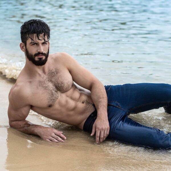 Yes, wet men can be so very hot…  and hard to resist…