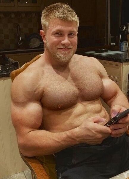 Smiling eyes blondish muscle