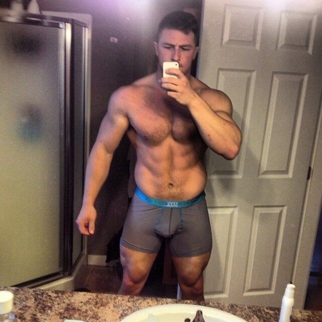 Showing his bulge selfie