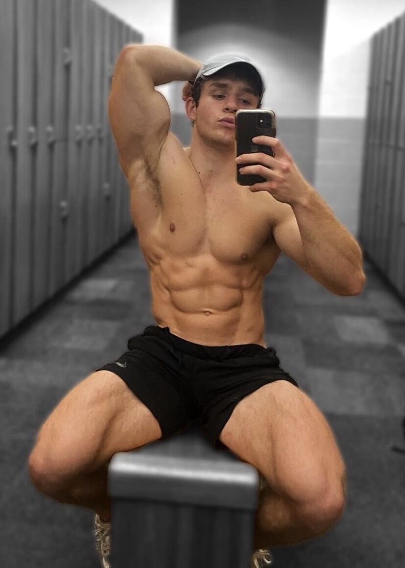 His “I’m not and I know it” locker room selfie