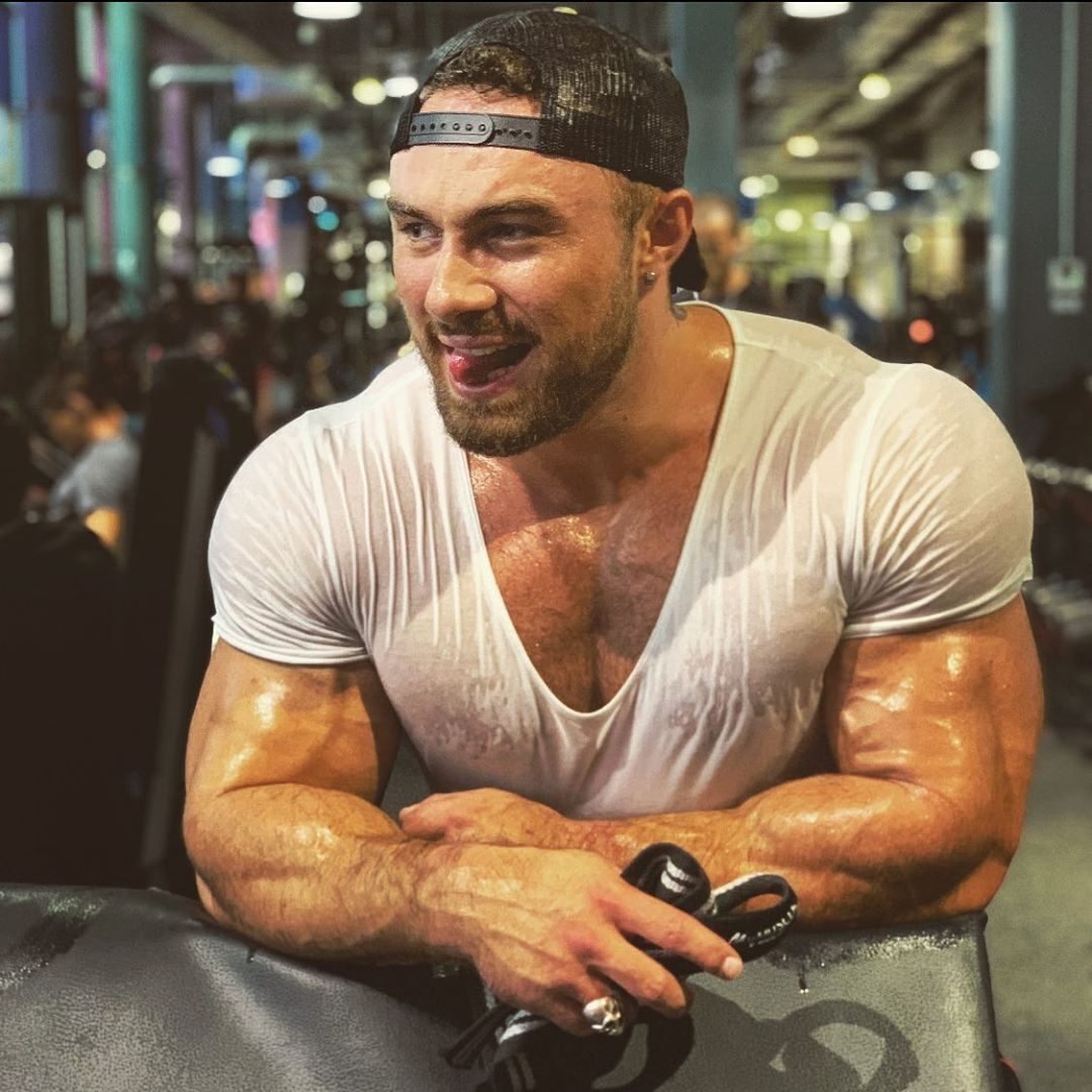 Would like to see the hot guy who is making his mouth water!