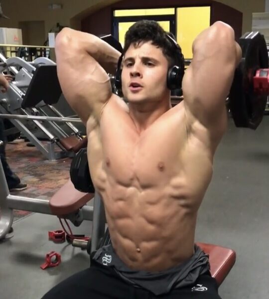 Working those sexy triceps