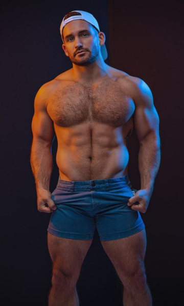 Being on the pineapple diet makes him taste exceptionally sweet…😉