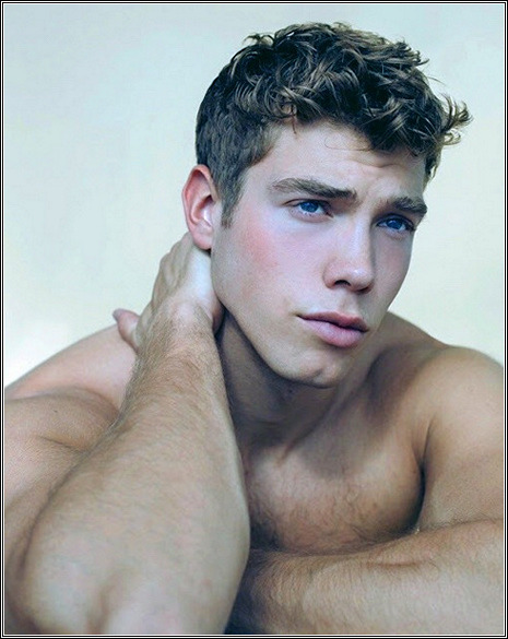 His eyes definitely have it!