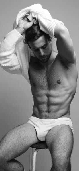 Next he keeps to lose the briefs