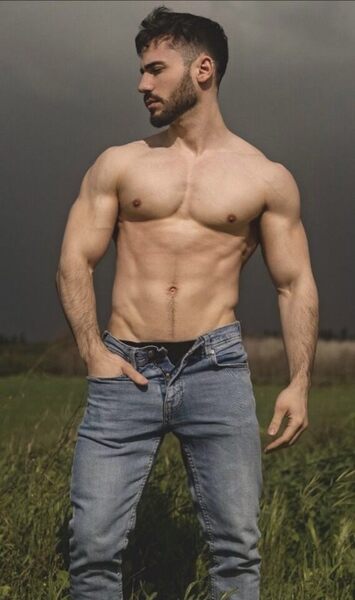 That hint of a happy trail, the black undies, and unzipped = so very inviting.