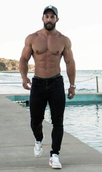 Even simply walking he exudes sex!
