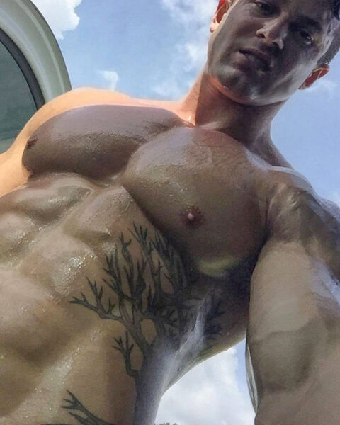 Lick lick lick lick lick me dry…