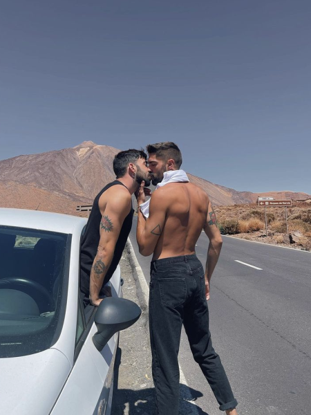 Kiss