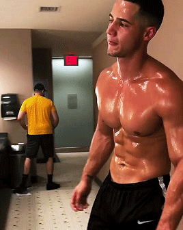 674_1000.gif