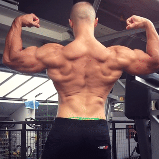 shirtless-mike-thurston-muscles-gif.gif
