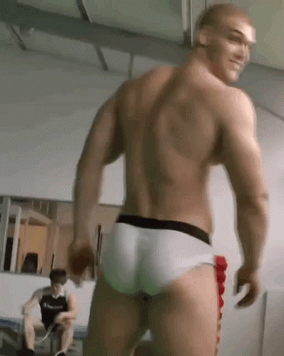 mischa-janiec-butt.gif
