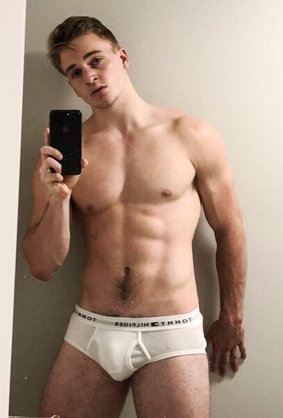 tumblr_69cf4ab62e0d4970ab96de1a4bc59bf7_948db676_1280.jpg