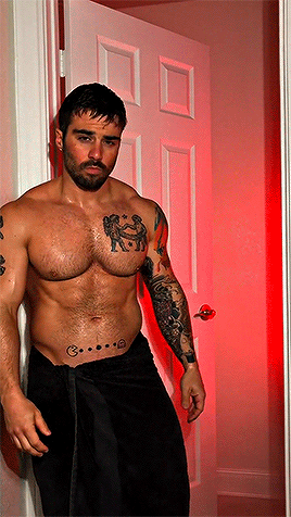 tumblr_960a37e012269f18618594c5a4dd75e3_56da31e9_400.gif