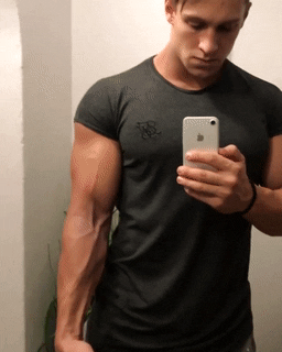 tumblr_p0a9y48jUJ1vz80vao3_400.gif