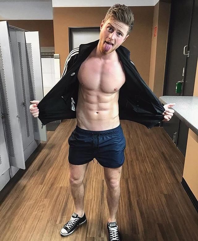 silly-shirtless-fit-jonathan-groff-sexy-body-tongue-out.jpg