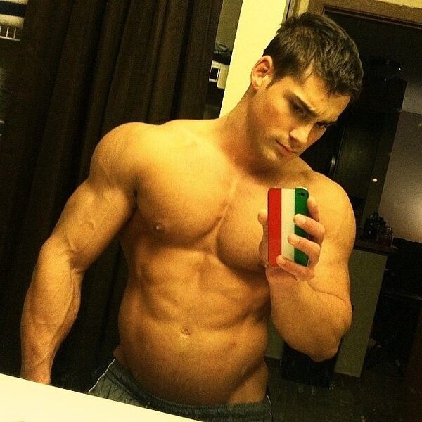 b0f60090694793ef1533e8633705043f--athletic-body-perfect-guy.jpg