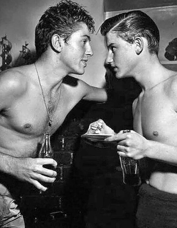 Farley Granger and Roddy McDowall.jpg