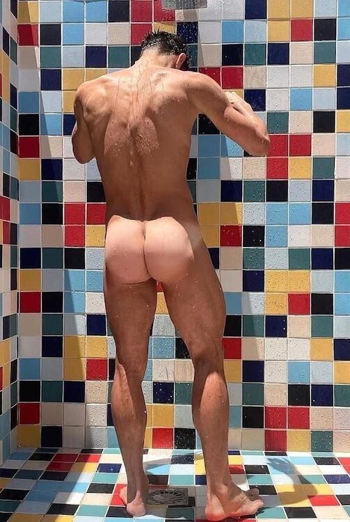 Tan lines in Shower.jpg