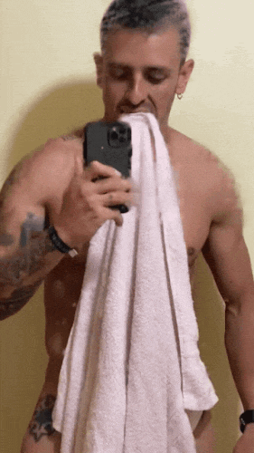 DropTowel.gif