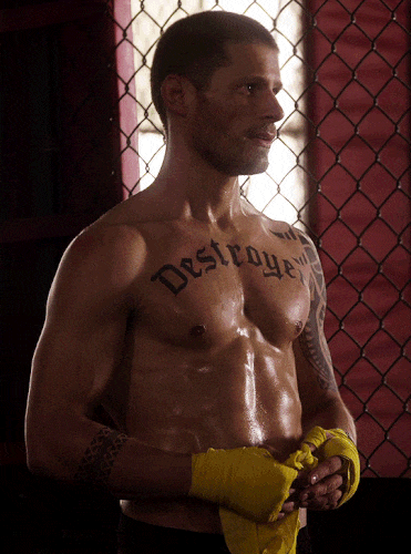 Matt_Lauria.gif