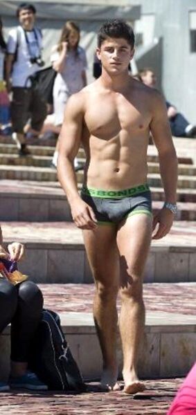 Nick Bracks..jpg