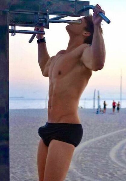 amateur-bulge-042.jpg