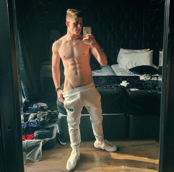 big_cock_guy_selfie_-5402.jpg