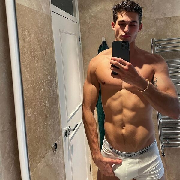 musclebulge.jpg