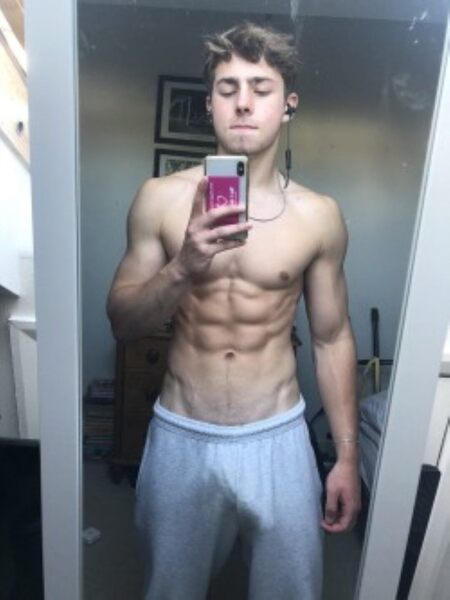 tumblr_3d9c42703c770532d2af04134d7e1f04_9209c807_250.jpg