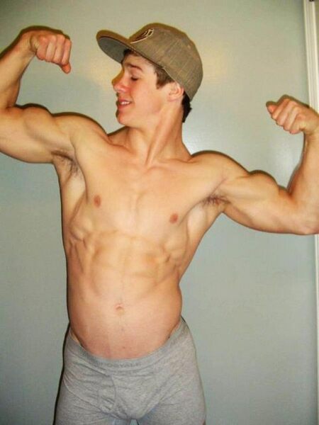 tumblr_n0pj61de2I1r3vx2bo1_500.jpg