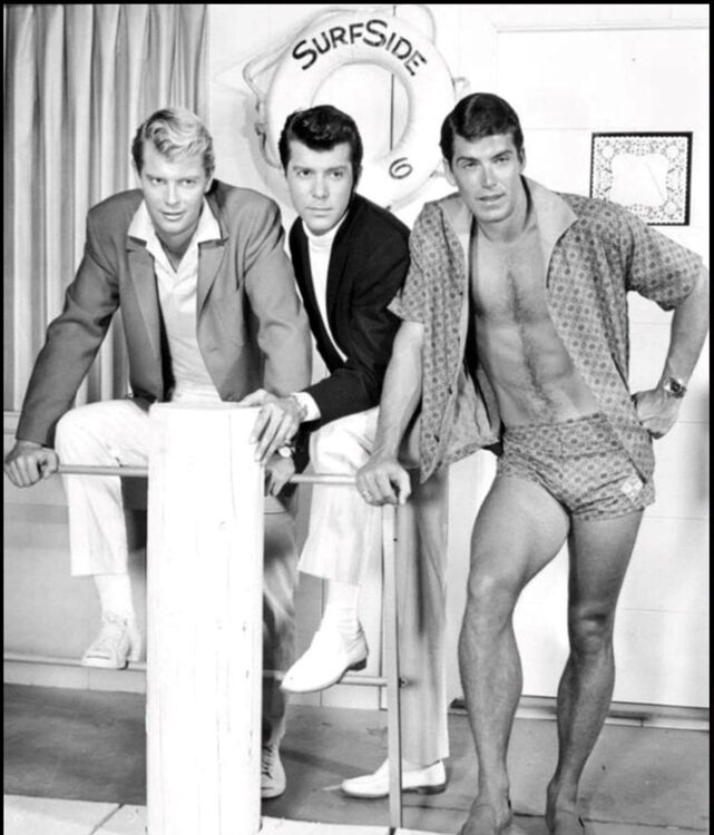 360121500_6571275326272808_395815563986895854_n (1).jpg