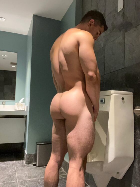 Nude Peeing.jpg